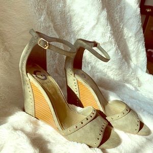 ALL SUMMER SHOES $15 OR LESS!